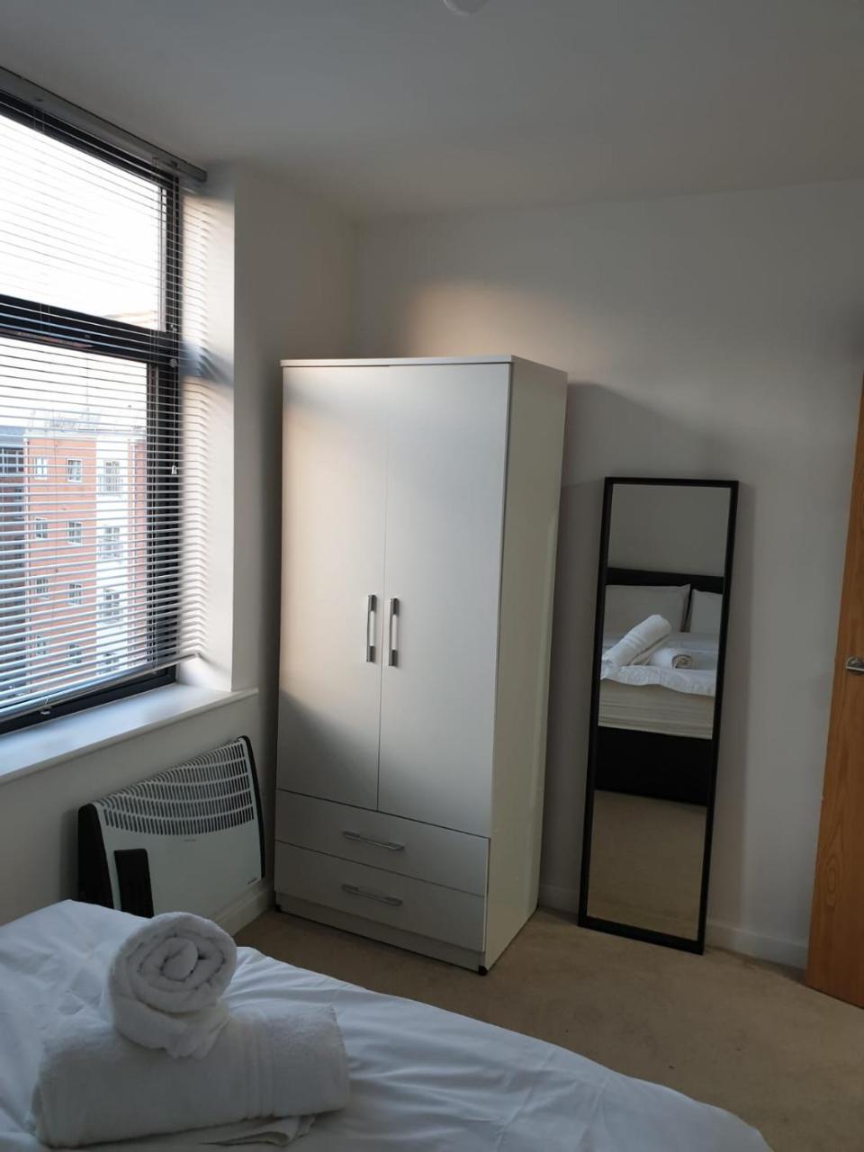 Showcase Apartments - Highcross House Лестър Екстериор снимка